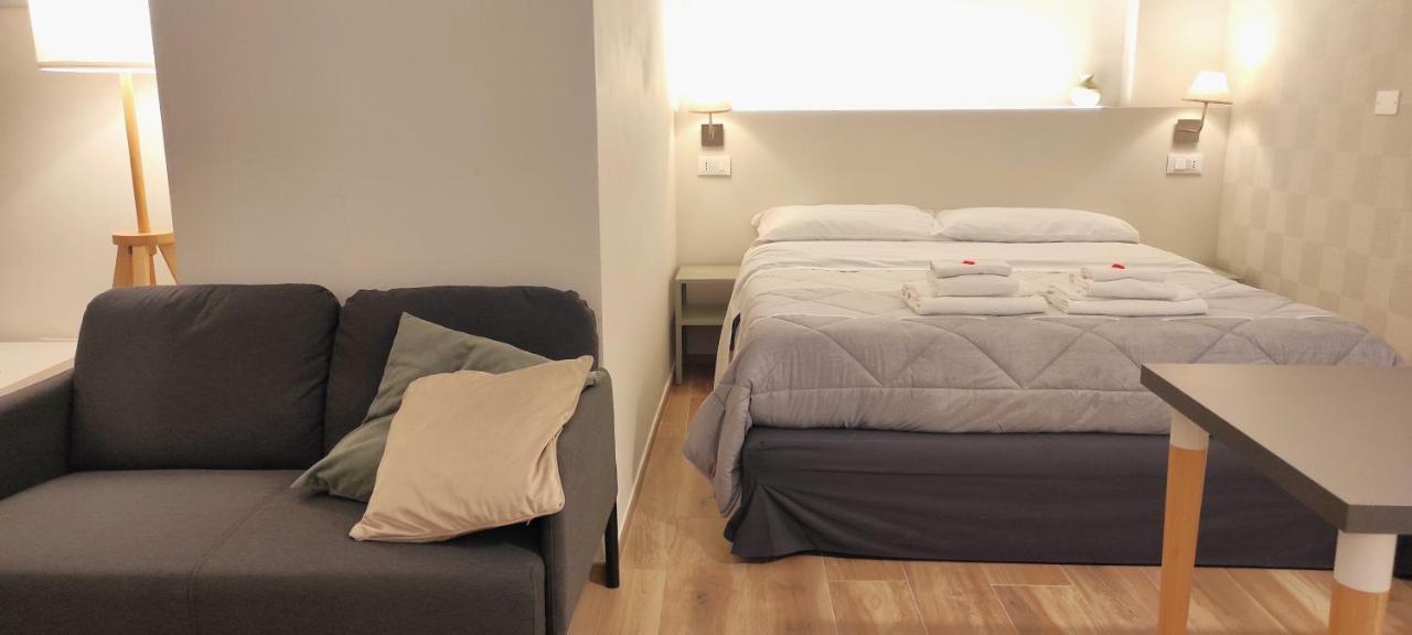 Bed In Bo San Carlo Hotel Bologna Eksteriør billede