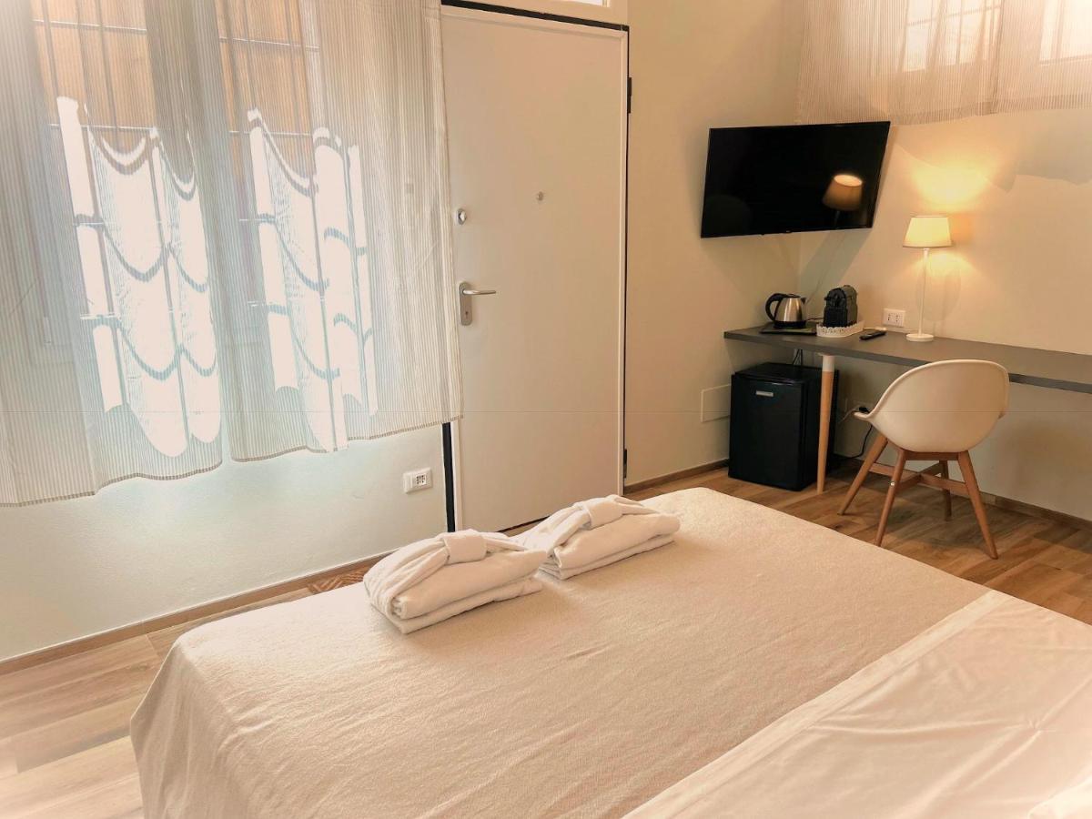 Bed In Bo San Carlo Hotel Bologna Eksteriør billede